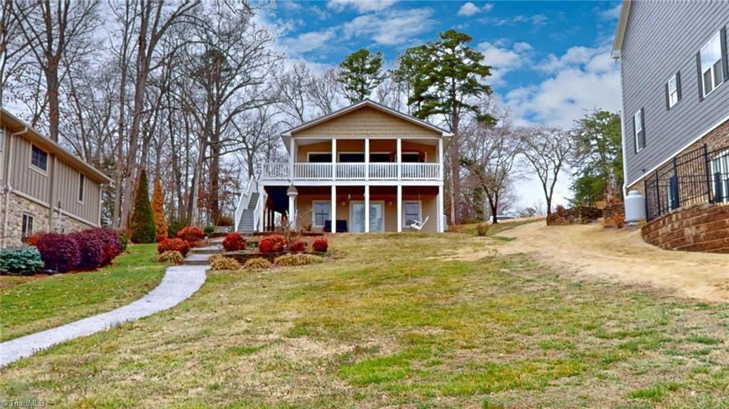 Photo of 105 Sunrise Lane, New London, NC 28127 (MLS # 1207601)