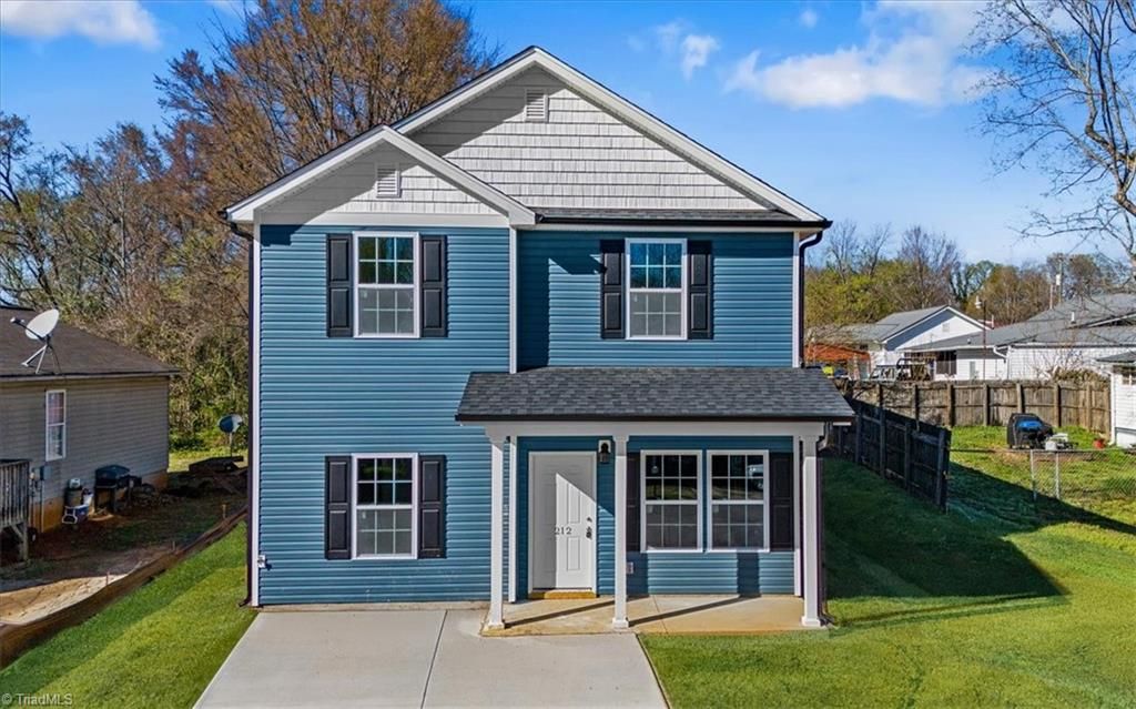 Photo of 212 Emma Street, Thomasville, NC 27360 (MLS # 1211893)