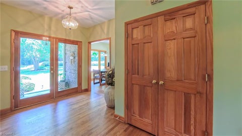 Photo for 910 Whitney Court