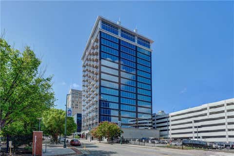 Condo For Sale - 201 N Elm Street #705<br/> Greensboro, NC 27401