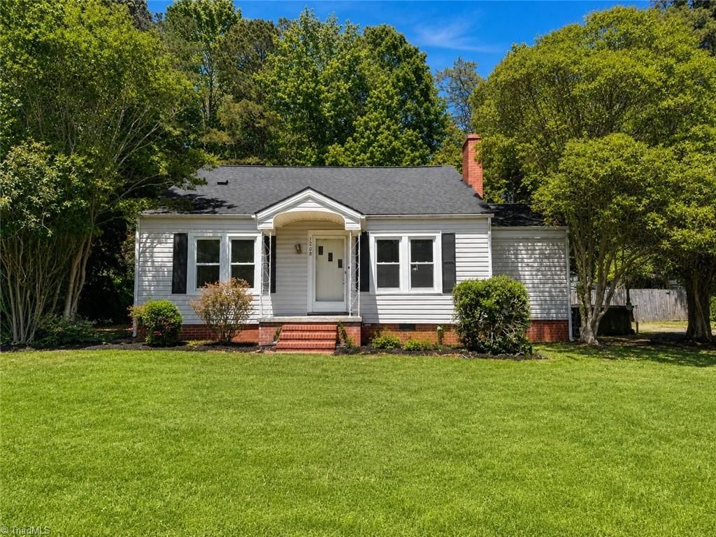 Photo of 1208 W Vandalia Road, Greensboro, NC 27406 (MLS # 1219051)