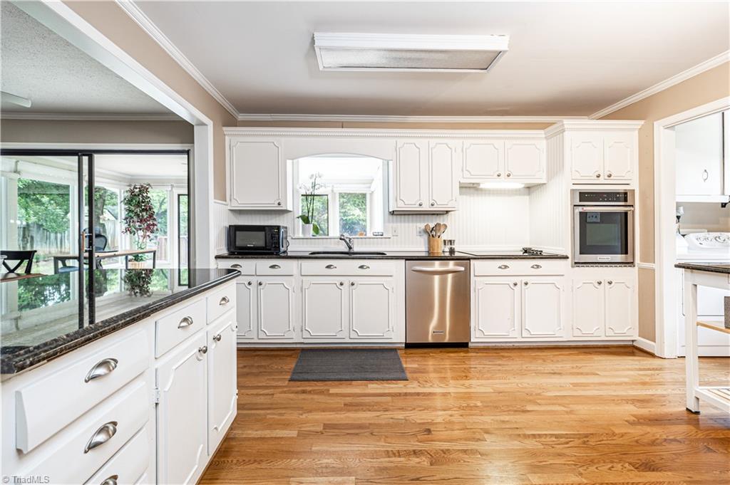 2014 Medhurst Drive, Greensboro, North Carolina image 12