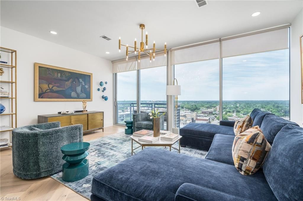 Photo of 201 N Elm Street #1401, Greensboro, NC 27401 (MLS # 1207888)