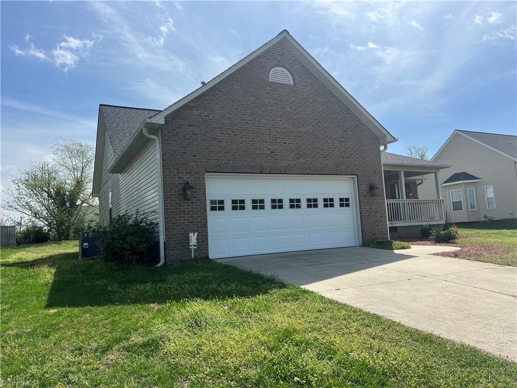 106 Erica Drive, Archdale, North Carolina image 2