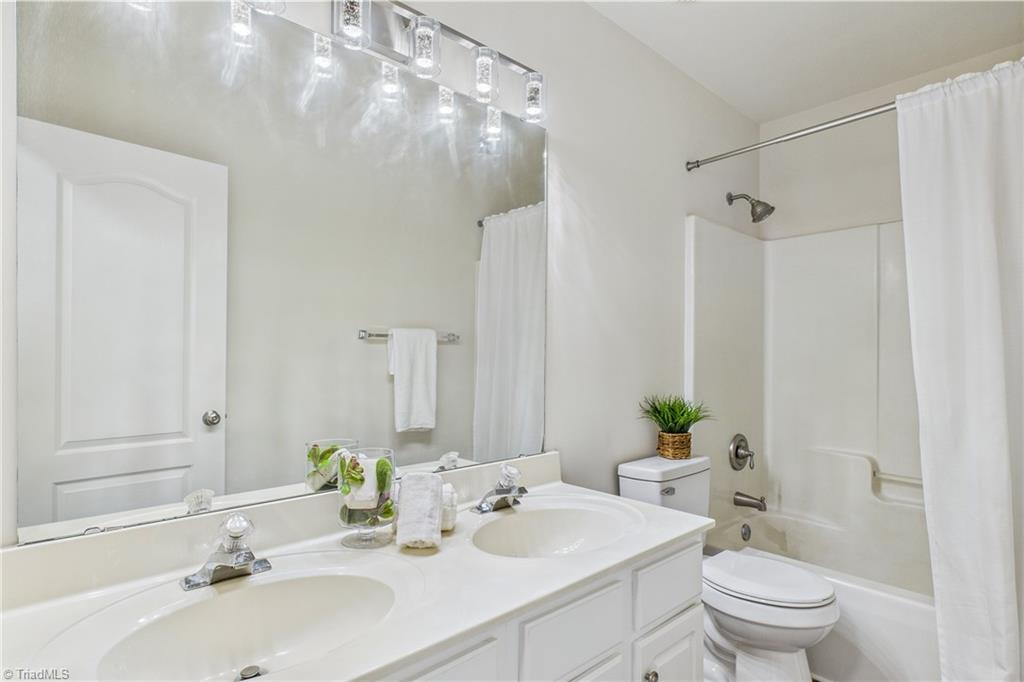4029 Tutbury Drive, Jamestown, North Carolina image 37