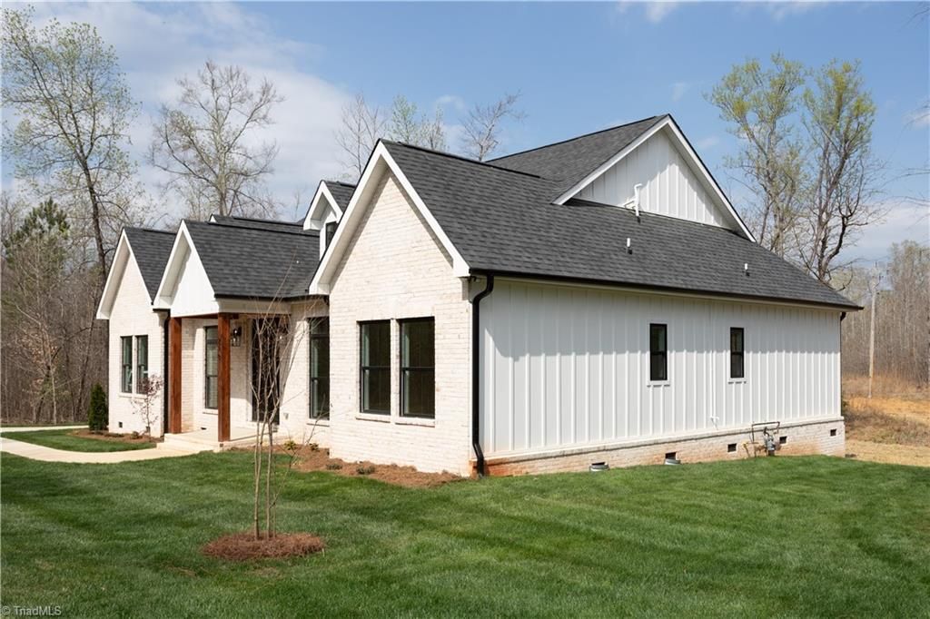 Photo of 218 Ivory Lane, Lexington, NC 27292 (MLS # 1213520)