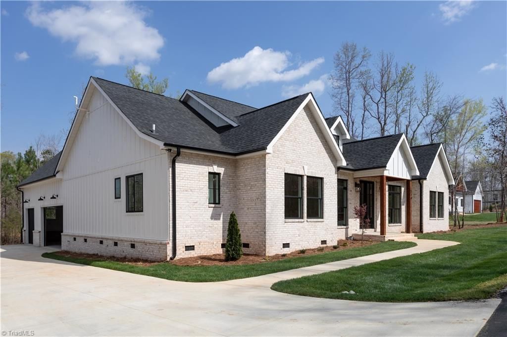 Photo of 218 Ivory Lane, Lexington, NC 27292 (MLS # 1213520)