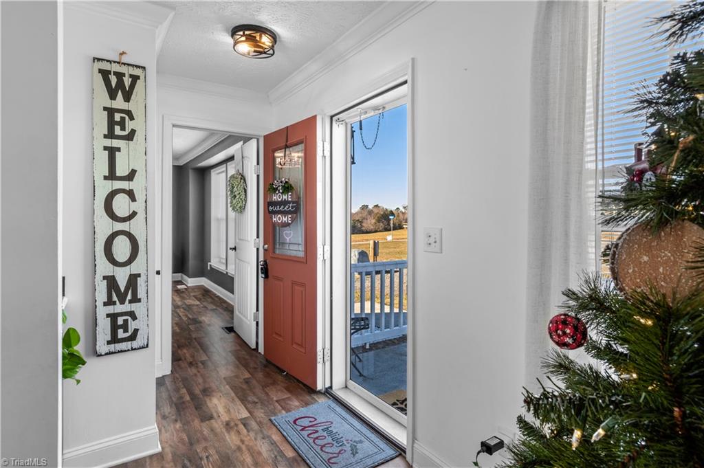 1002 Crestline Drive