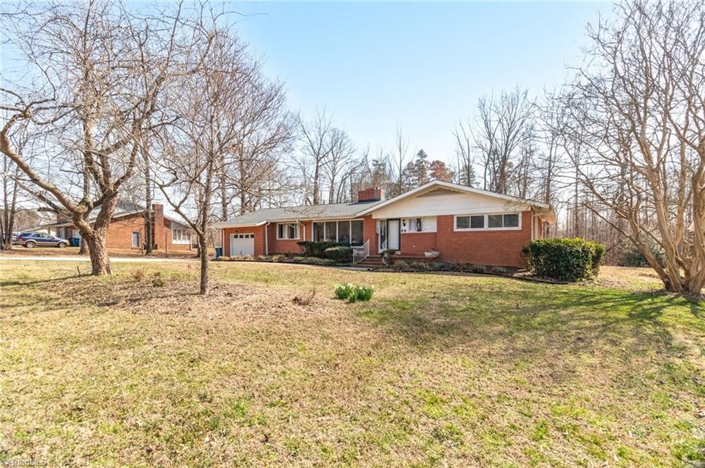 Photo of 4220 Farlow Drive, Greensboro, NC 27406 (MLS # 1218852)