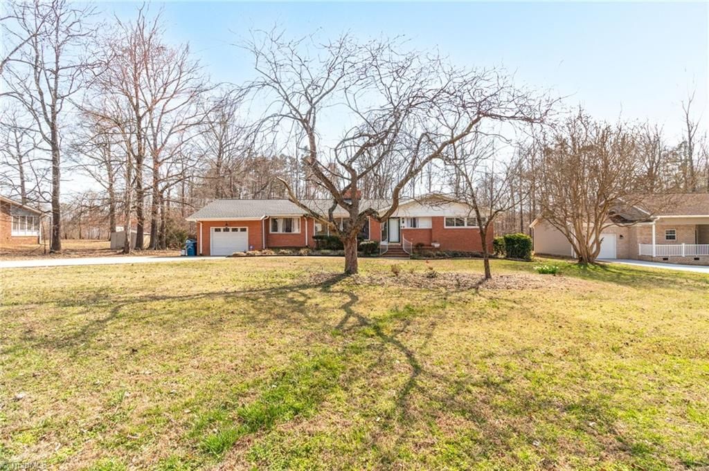 Photo of 4220 Farlow Drive, Greensboro, NC 27406 (MLS # 1218852)