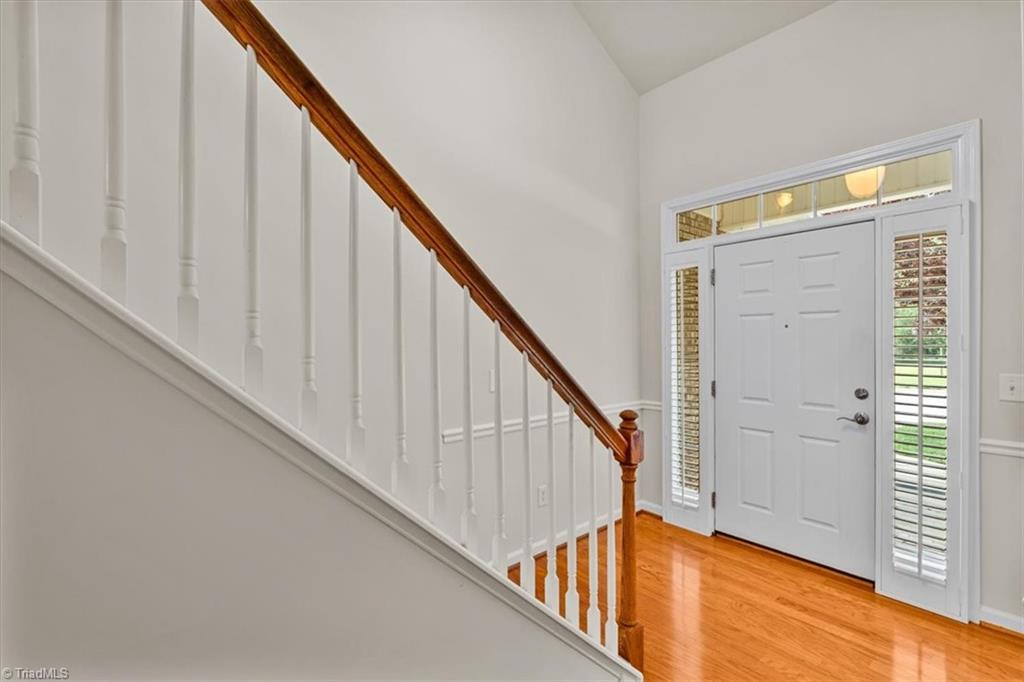 Photo of 132 Heritage Hill Drive, Jamestown, NC 27282 (MLS # 1229586)