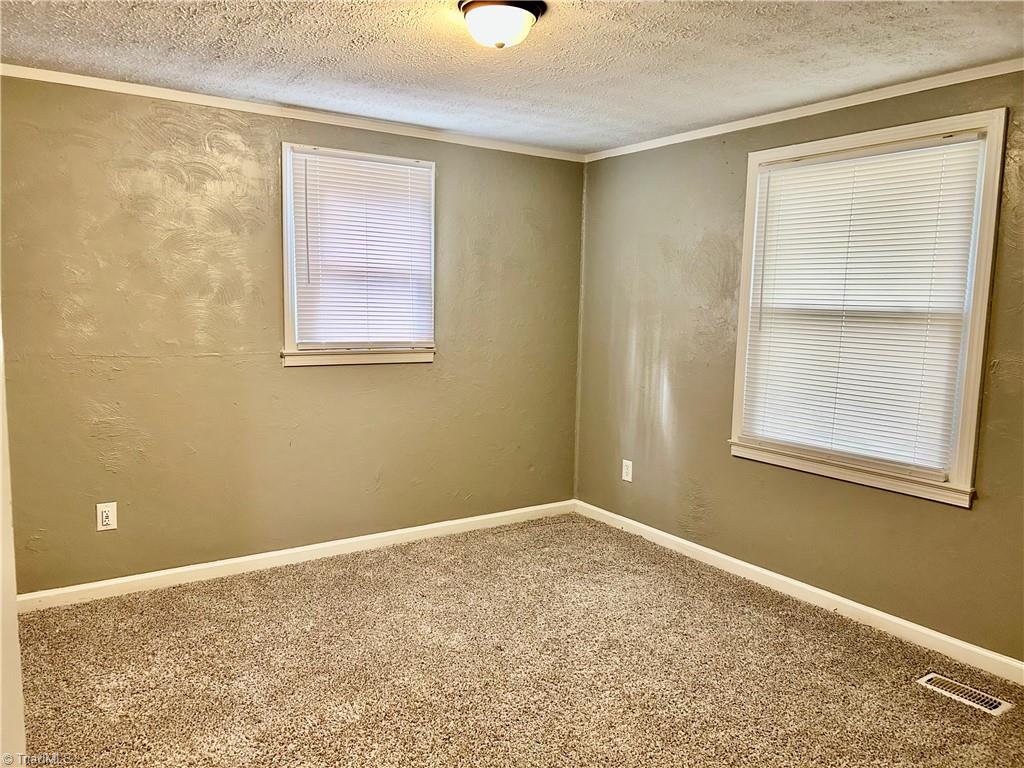 Greensboro, North Carolina 27405, United States, 3 Bedrooms Bedrooms, ,2 BathroomsBathrooms,Residential,Active,239385