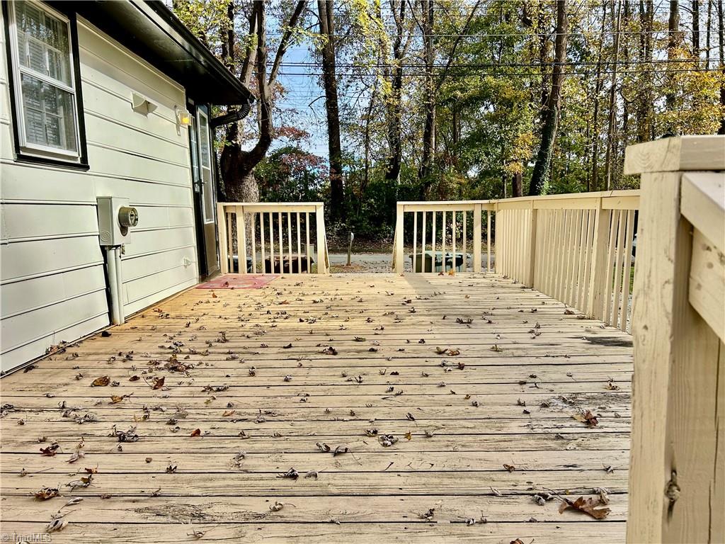 Greensboro, North Carolina 27405, United States, 3 Bedrooms Bedrooms, ,2 BathroomsBathrooms,Residential,Active,239385