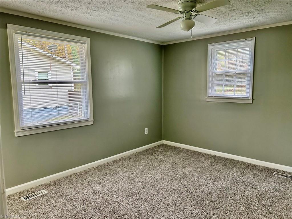 Greensboro, North Carolina 27405, United States, 3 Bedrooms Bedrooms, ,2 BathroomsBathrooms,Residential,Active,239385