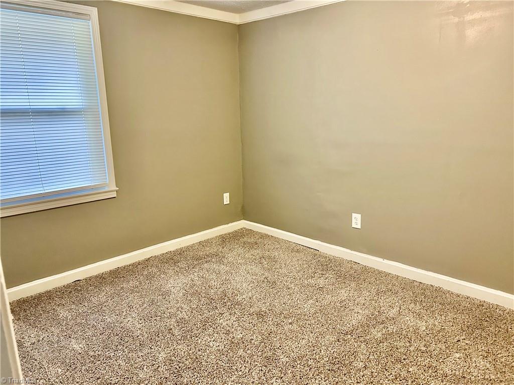 Greensboro, North Carolina 27405, United States, 3 Bedrooms Bedrooms, ,2 BathroomsBathrooms,Residential,Active,239385