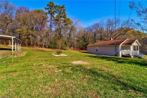 Single Family Residence in Albemarle NC 401 Summit Avenue 41.jpg