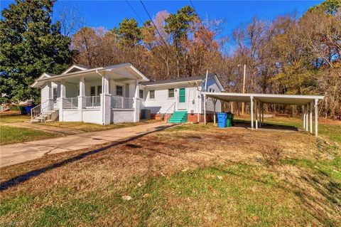 Single Family Residence in Albemarle NC 401 Summit Avenue 46.jpg