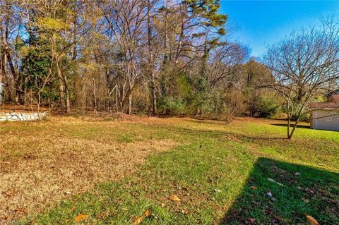 Single Family Residence in Albemarle NC 401 Summit Avenue 37.jpg