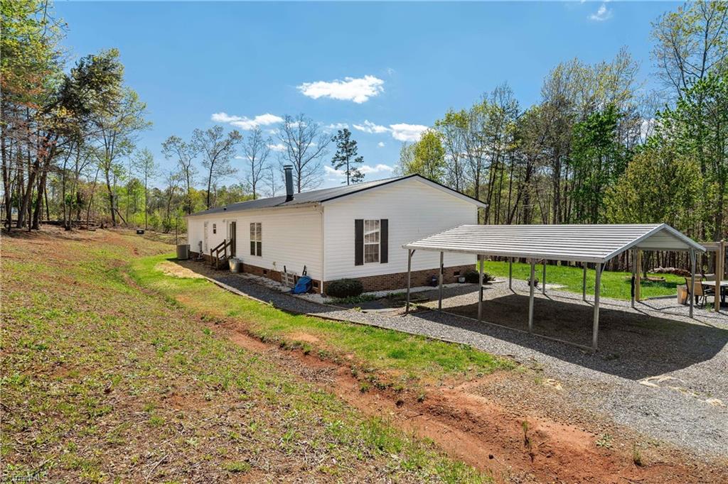 2567 Vein Mountain Road, Nebo, North Carolina image 2