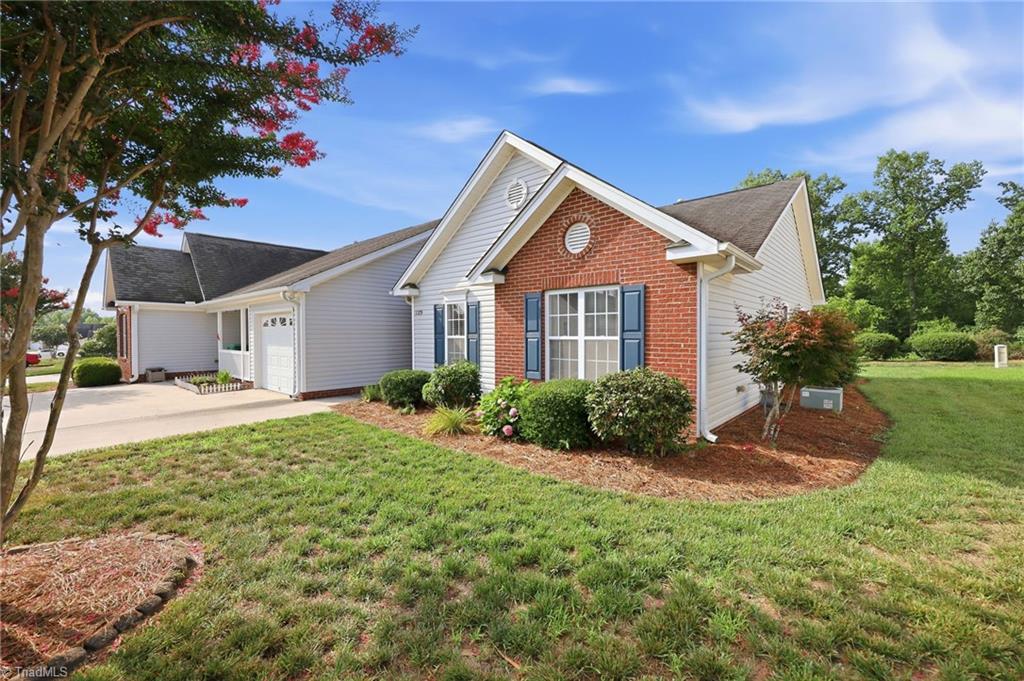 1329 Bayswater Drive