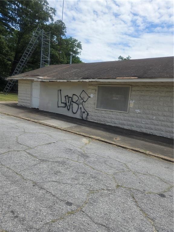 127 College Street, Thomasville, North Carolina image 1