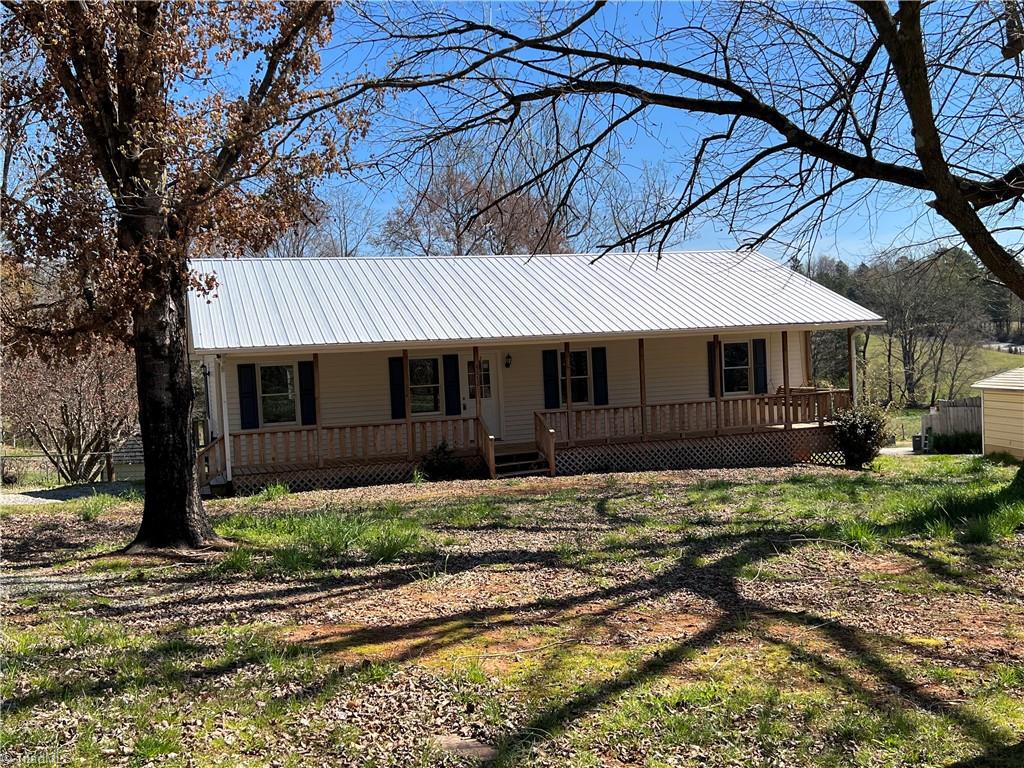 Photo 2 of 11 of 4612 Jordan Valley Road house