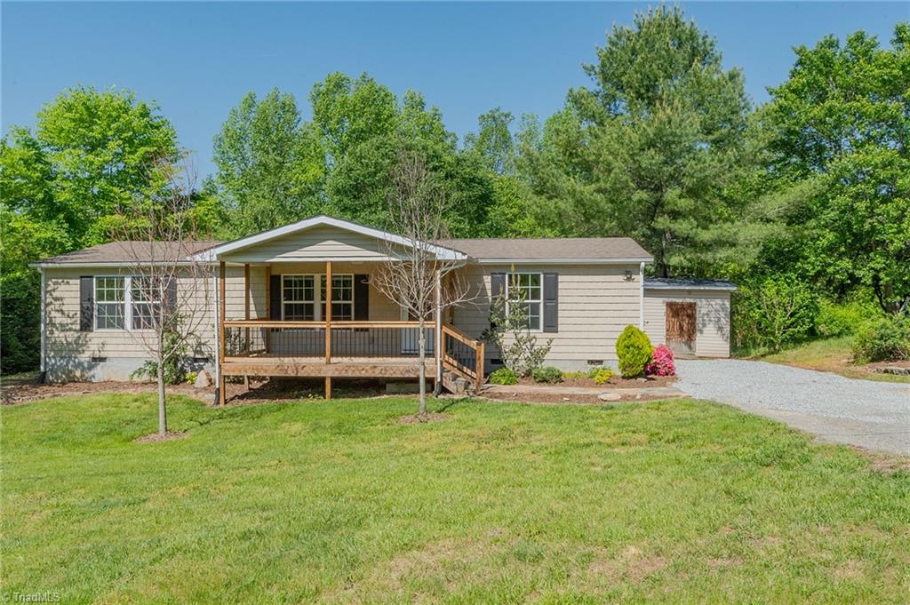 6113 Cain Forest Drive, Walkertown, North Carolina image 1