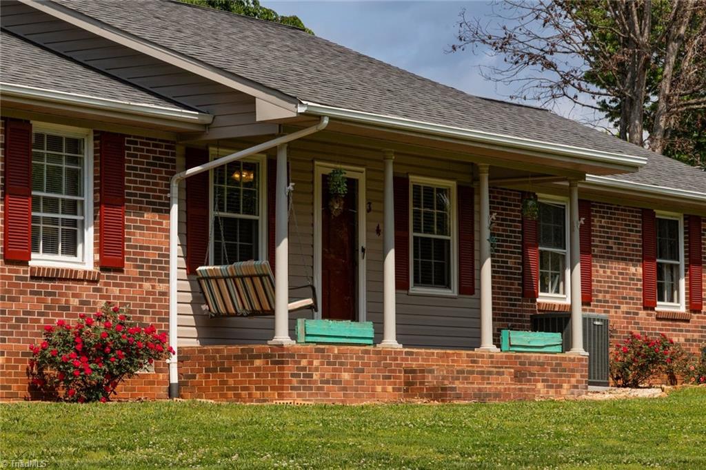 340 Forest Road, North Wilkesboro, North Carolina image 3