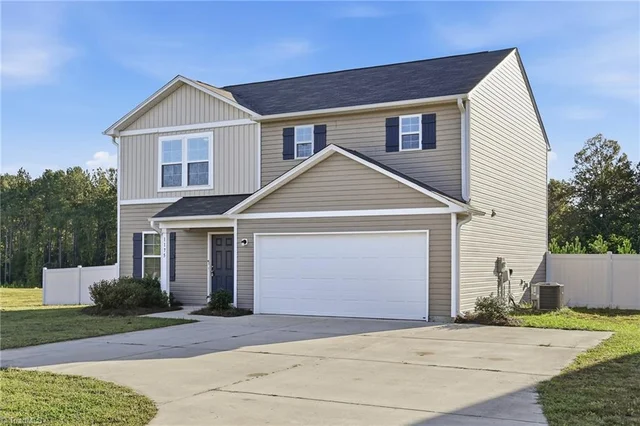 1175 Calvin Sowers Road, photo 2 of 25