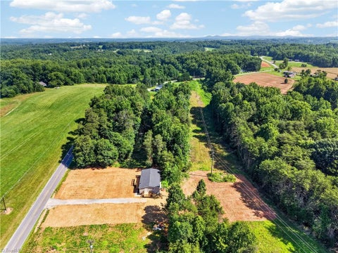 Mobile Home For Sale - 3785 Rockford Road<br/> Dobson, NC 27017