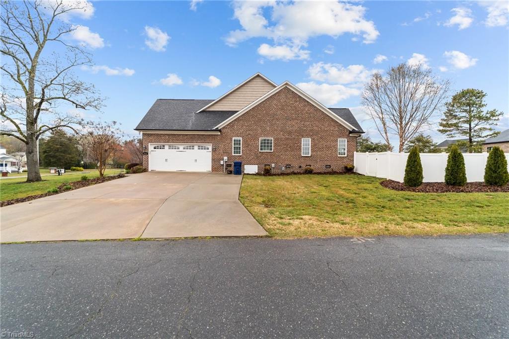 415 Mallard Drive, Randleman, North Carolina image 36