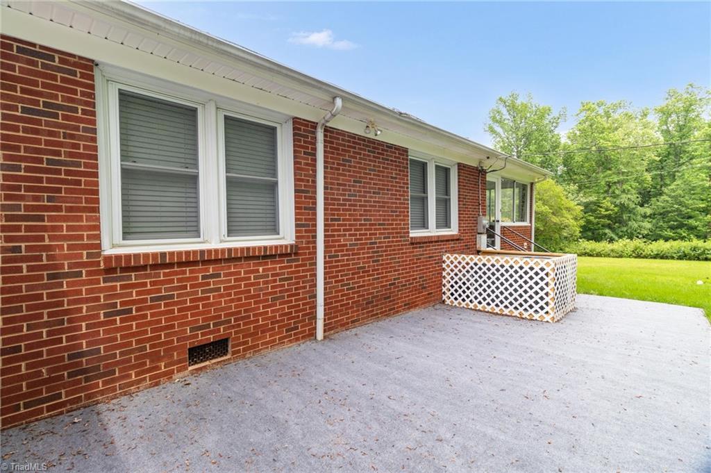 518 E Main Street, Franklinville, North Carolina image 29