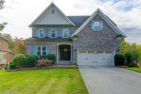Photo of 1759 Ramhurst Drive, Clemmons, NC 27012 (MLS # 1198653)