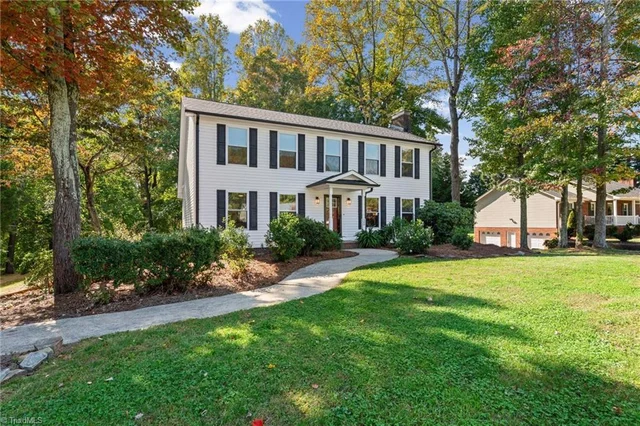 344 Farmstead Road, photo 3 of 50