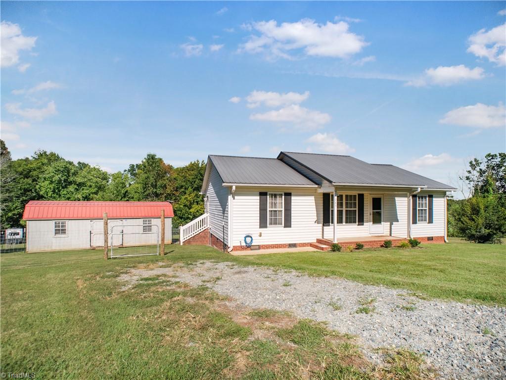 Photo of 285 Raven Circle, Lexington, NC 27292 (MLS # 1237754)