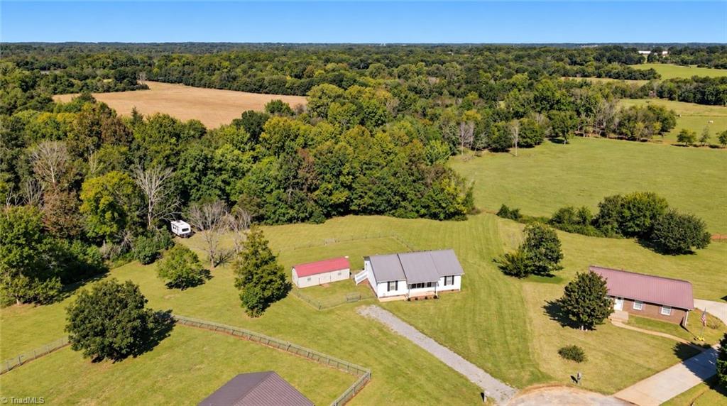 Photo of 285 Raven Circle, Lexington, NC 27292 (MLS # 1237754)