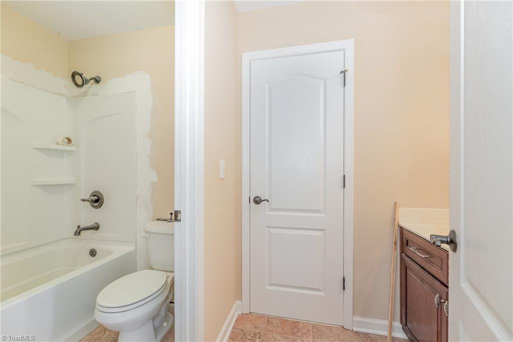 4504 Rockland Court, High Point, North Carolina image 28