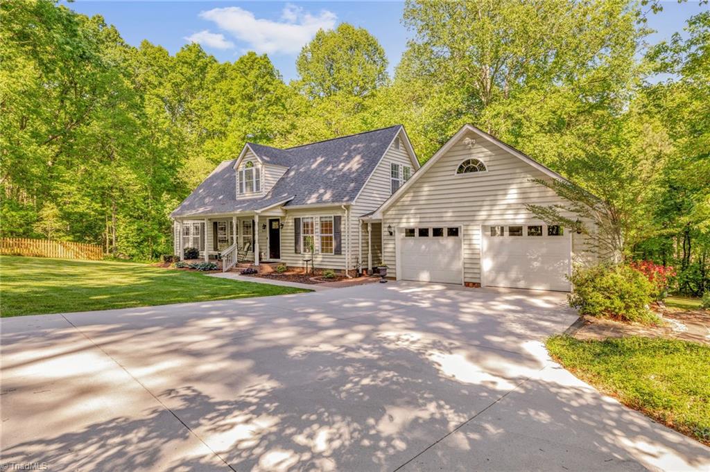 8643 Haw River Road, Oak Ridge, North Carolina image 3