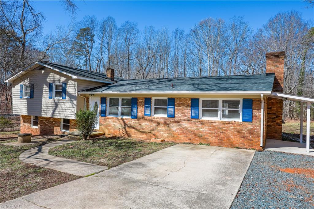 902 Oakwood Acres Road, Asheboro, North Carolina image 1