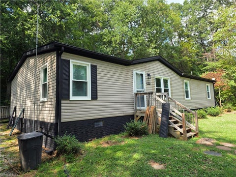 Mobile Home For Sale - 97 Richard Duncan Drive<br/> Caswell County, Leasburg, NC 27291