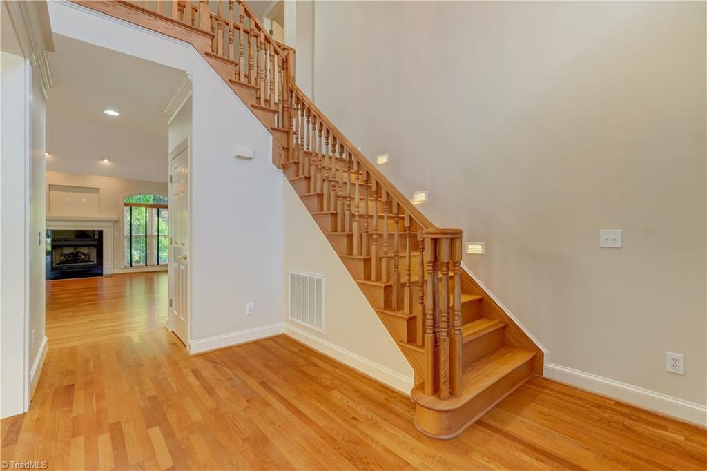 2436 Nesters Court, High Point, North Carolina image 5
