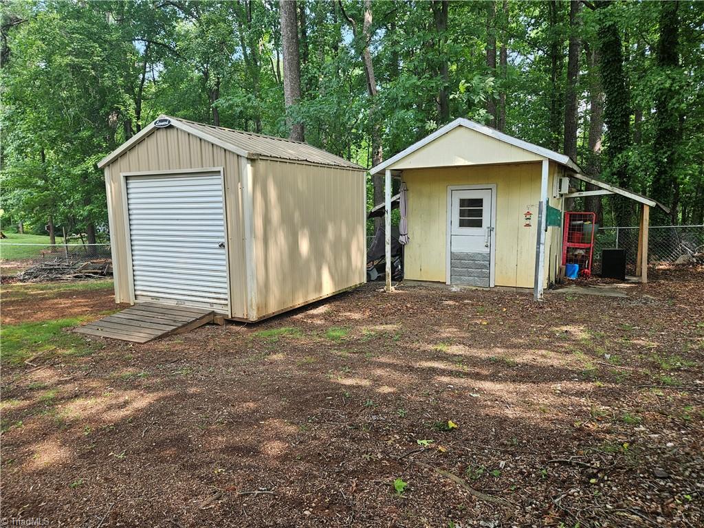4917 Streamside Drive, McLeansville, North Carolina image 9