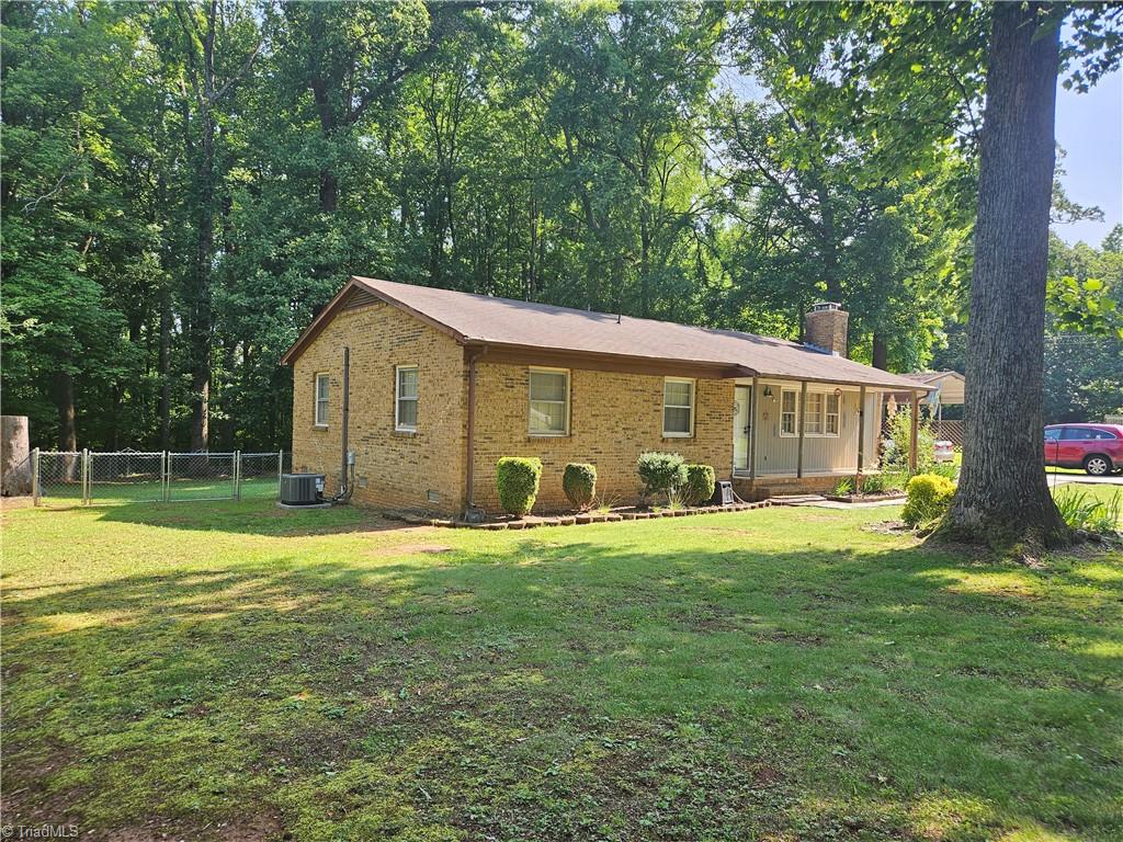 4917 Streamside Drive, McLeansville, North Carolina image 1