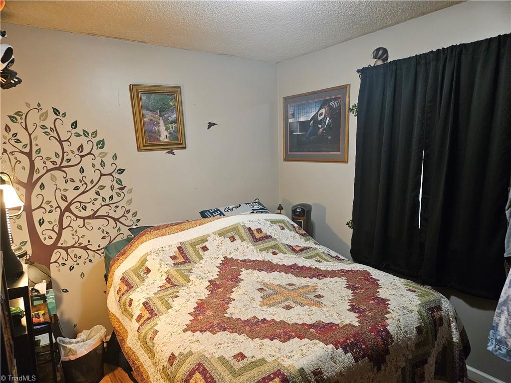 4917 Streamside Drive, McLeansville, North Carolina image 22