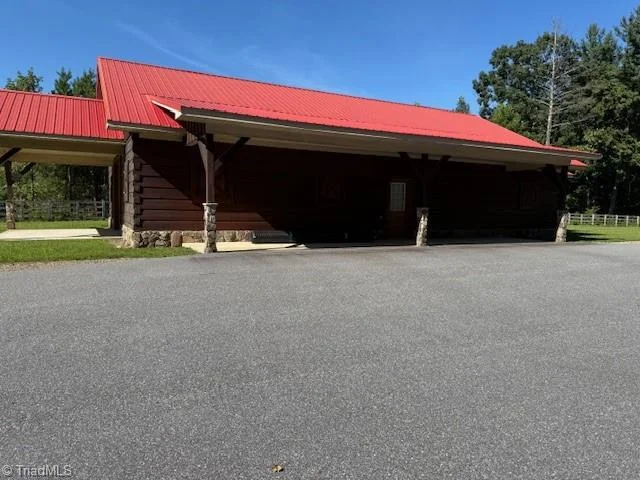 227 Meadow Crossing Road, photo 5 of 7