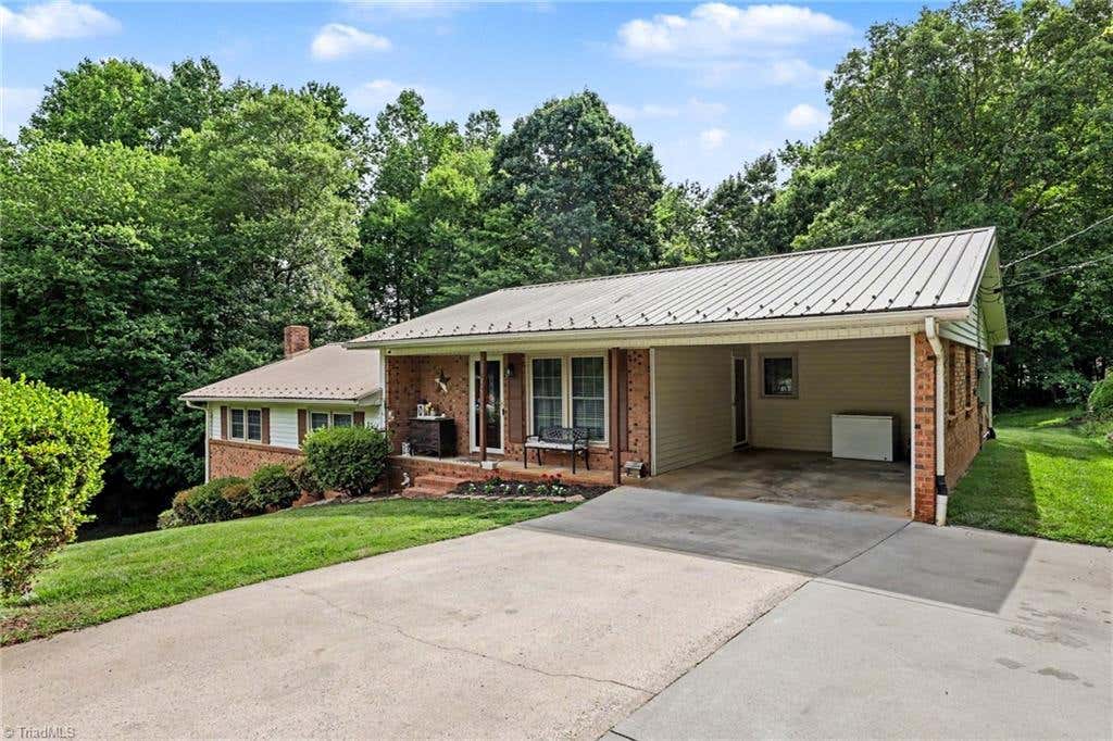 Photo of 352 William Lane, Lexington, NC 27295 (MLS # 1229149)