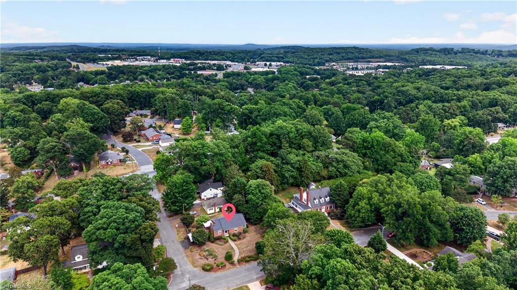 Photo of 203 Ridgecrest Road, Asheboro, NC 27203 (MLS # 1224188)
