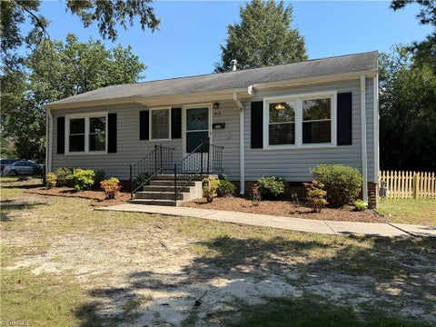 Homes For Sale - 213 Watson Drive<br/> Burlington, NC 27217