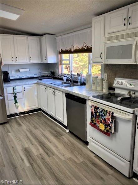 Photo 2 of 14 of 351 Melton Road mobile home