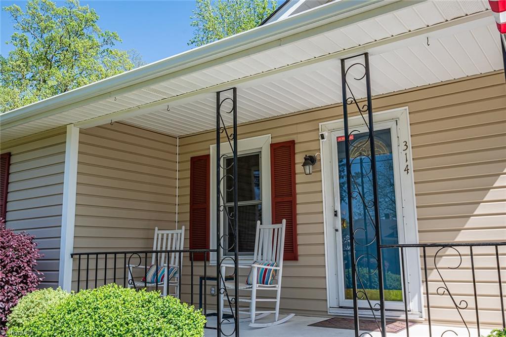 314 Monnell Drive, High Point, North Carolina image 2